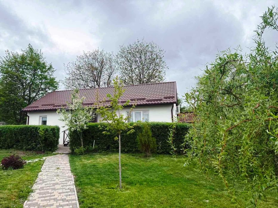 Продам дом в посёлке  Печенеги