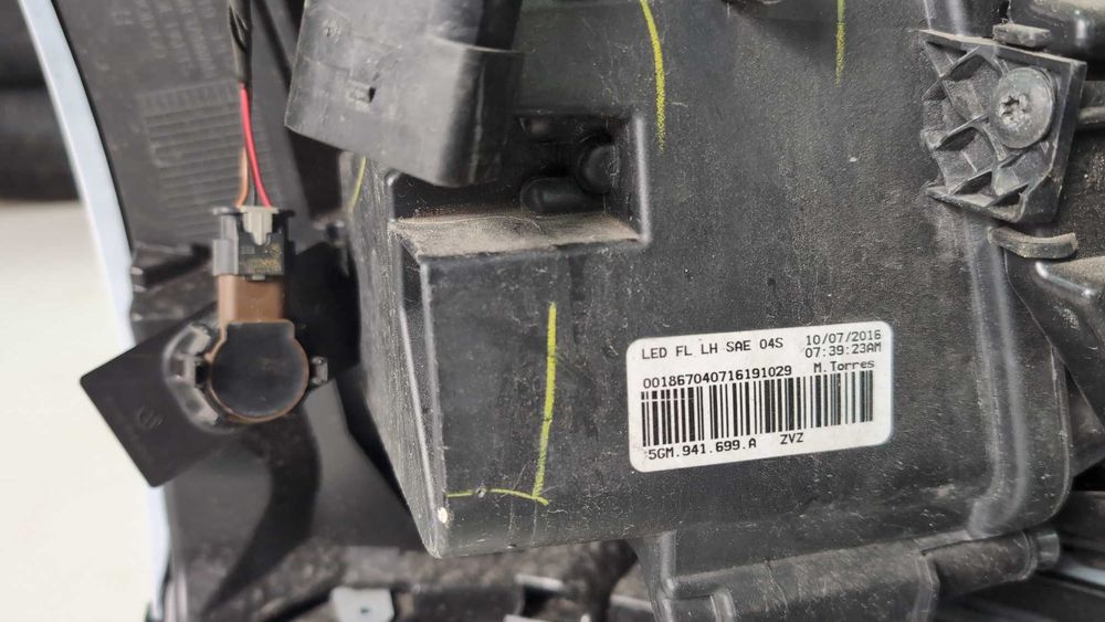 Фара противотуманная передняя левая с Volkswagen Golf 2018 (mk7.5) GTI