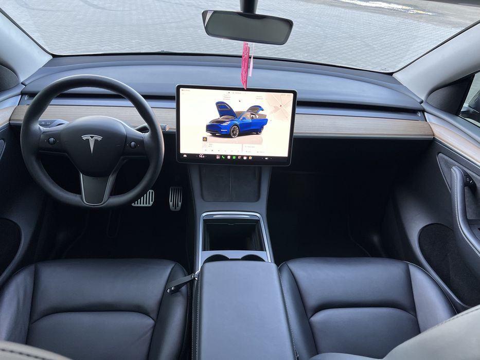 Tesla Model Y 2023р.