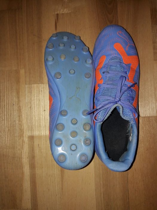 korki piłkarskie PUMA FUTURE PLAY roz 40.5