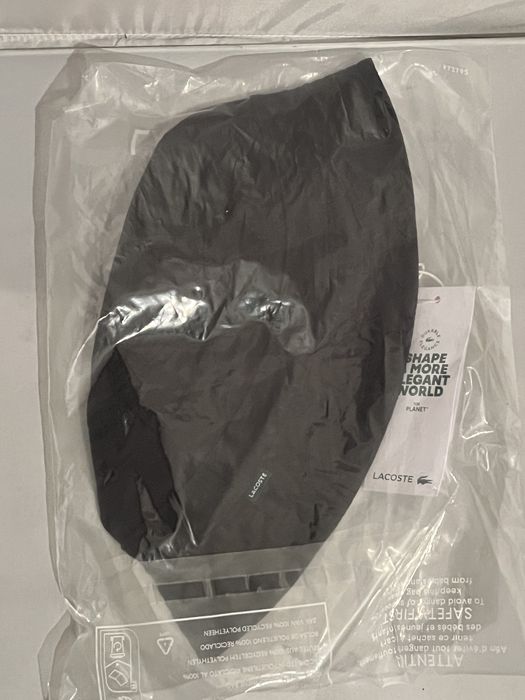Chapéu bucket M Lacoste azul escuro novo e original