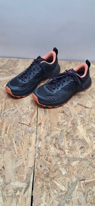 Кросівки LOWA Amplux WS BlackMelon. Оригінал!