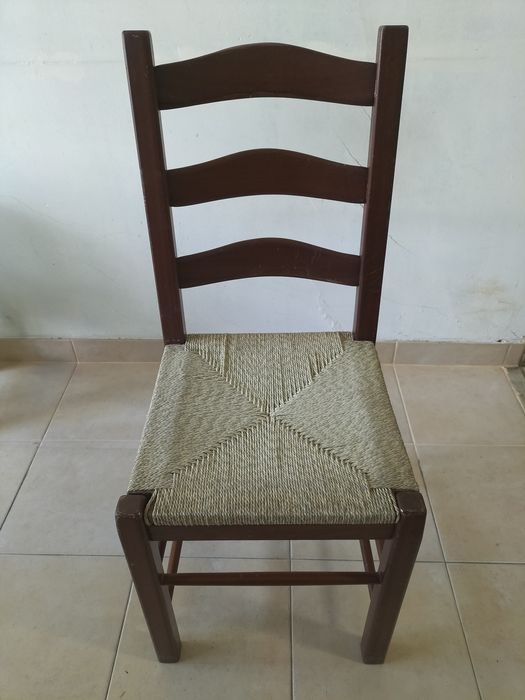 Mesa mogno + 4 cadeiras