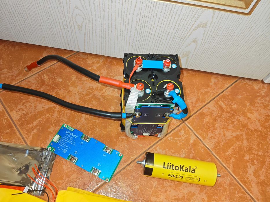 Комірка енергії LiFePO4 3.2v 25Ah литий-железо-фосфатный