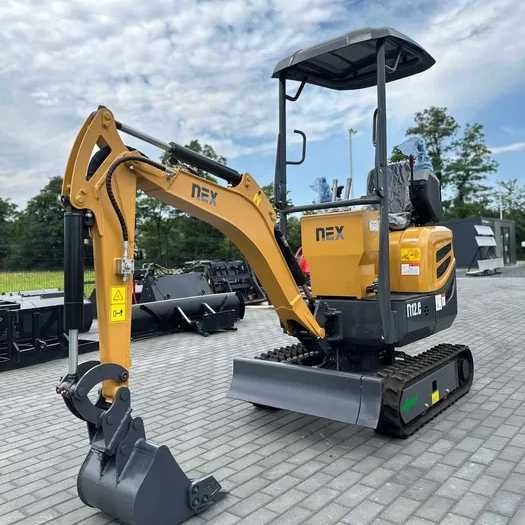 wynajem mini koparki z  operatorem zagęszczarka. roboty ziemne