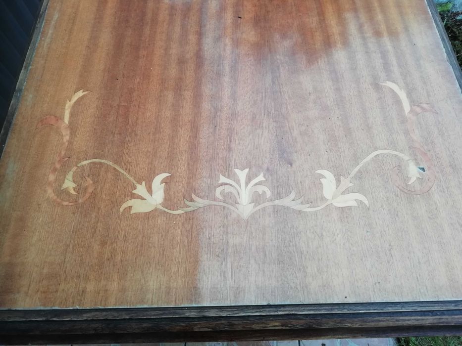 Zabytkowa ława dębowa