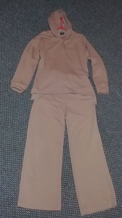 костюм  жіночий весна