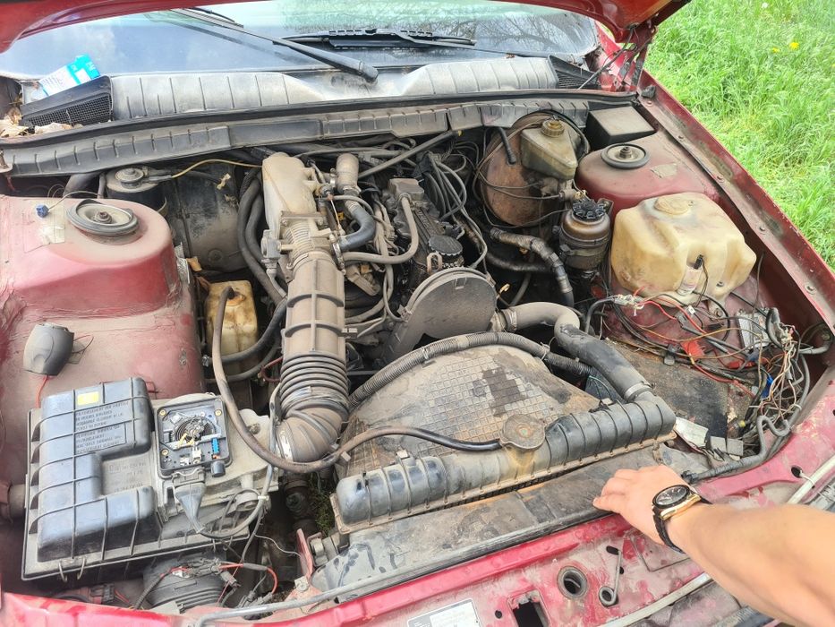 Opel omega a 2.0 по запчастям,  мотор в отличном состоянии ещё на авто