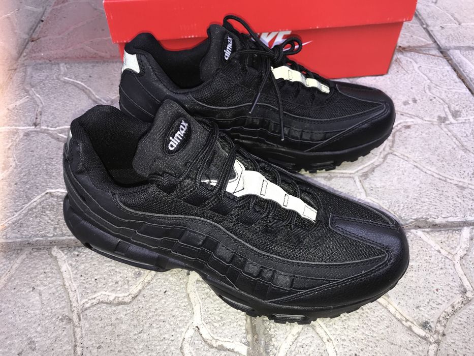 Nike Air Max 95 Essential