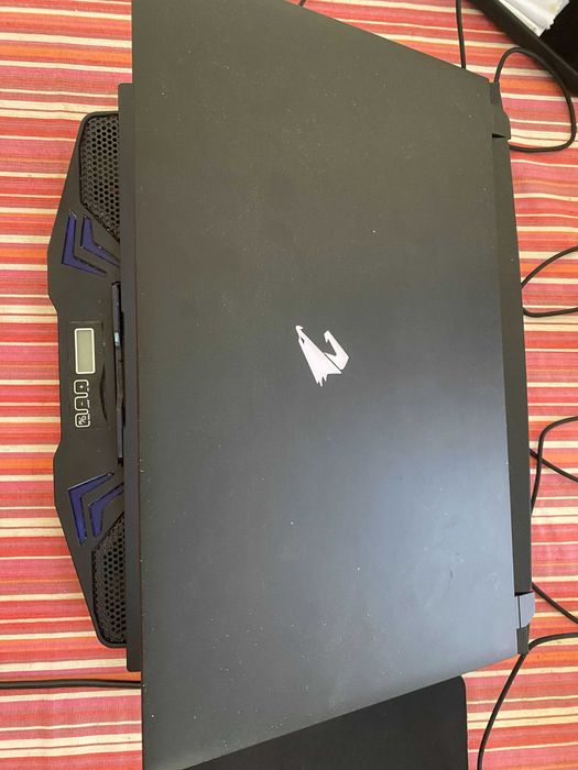 PC Gaming Aorus 15 KD Portátil, NVIDIA GeForce RTX 3060, Rato, Tapete de Rato e Mala para o PC incluída. Fones de fio da HyperX negociáveis