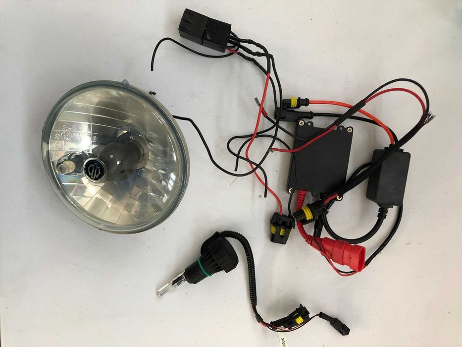 Lampa przednia + przetwornica Harley Davidson Wide Glide 2011