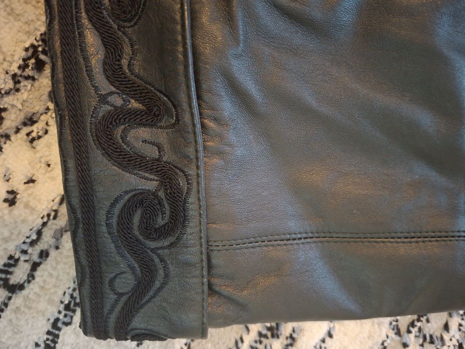 Skórany płaszcz damski