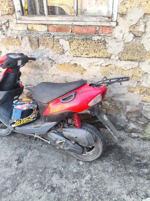 Скутер Suzuki lets 2 на ходу