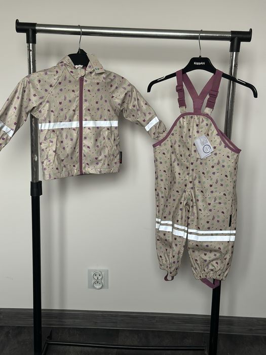 N.54 Zestaw przeciwdeszczowy dla dziecka 86/92 kurtka spodnie na szelk