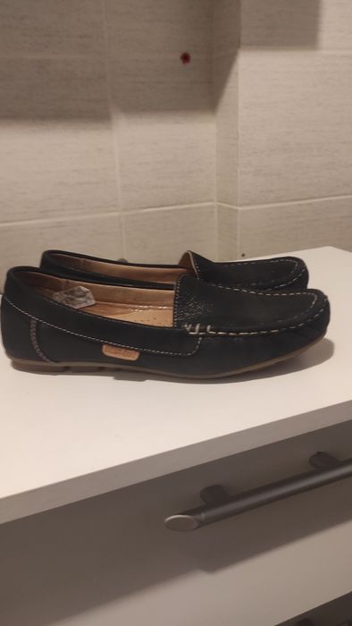 Sprzedam czarne  skórzane damskie mokasyny tozm.39