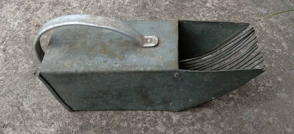 Гребілка для збору ягід.