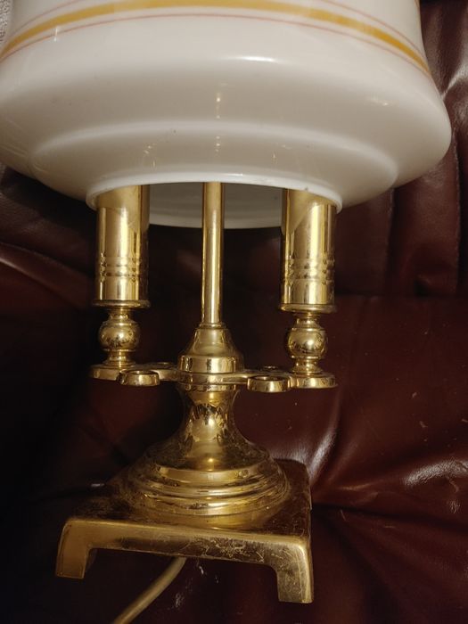 Piekna mosiężne lampa. Gabinet.. Salon. Wintage. Dwie male żarowki