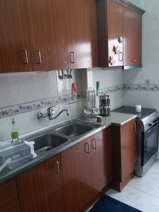 T1 + 1 BAIXA DA BANHEIRA