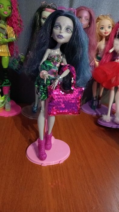 Монстер Хай Гулия Венера Лагуна Кетти