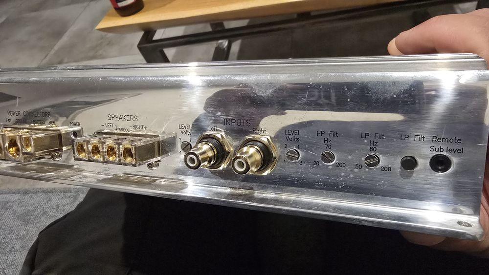 Genesis Dual Mono super stan