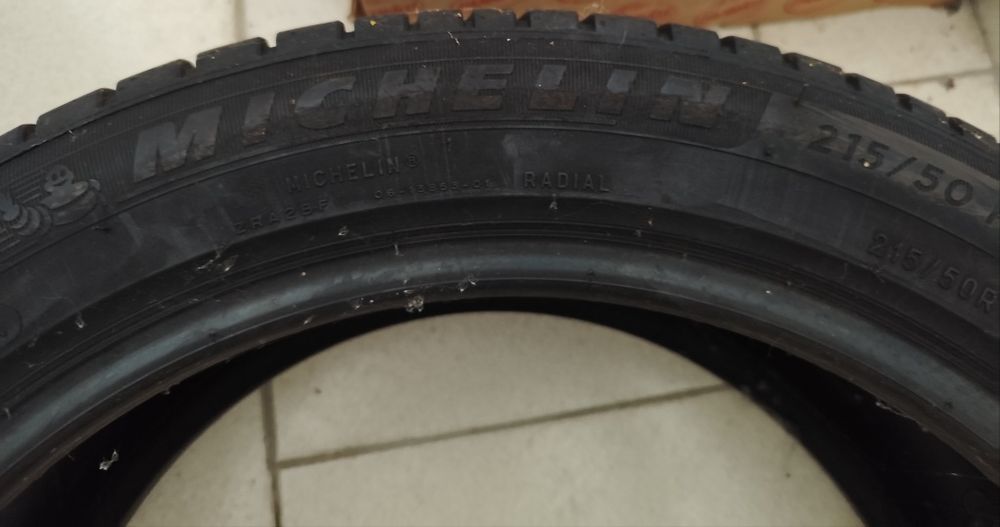 1 Pneu Michelin Primacy 4+ 215/50/R17