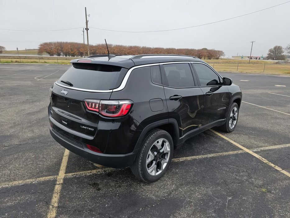 Jeep Compass      2022