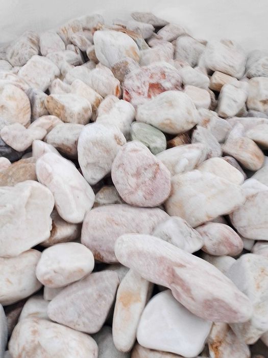 Kamienie Dekoracyjne do Twojego Domu i Ogrodu/ Wyspa Kruszyw