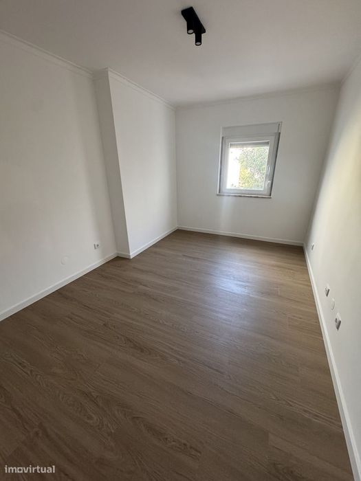 Apartamento T2 Com Elevador | Rinchoa – Rio De Mouro