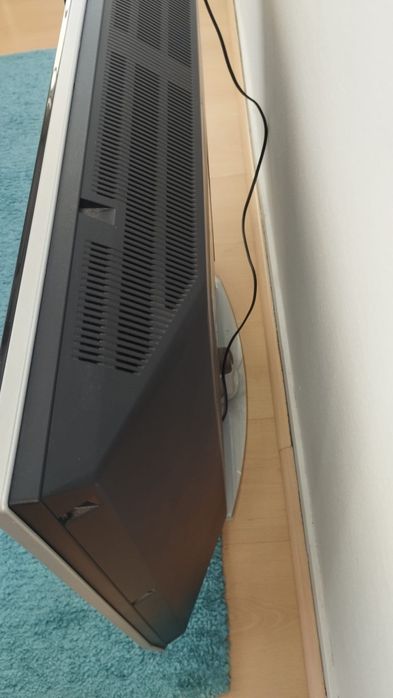 Televisor plano e panorâmico
32PFL5322/10. Este televisor proporciona