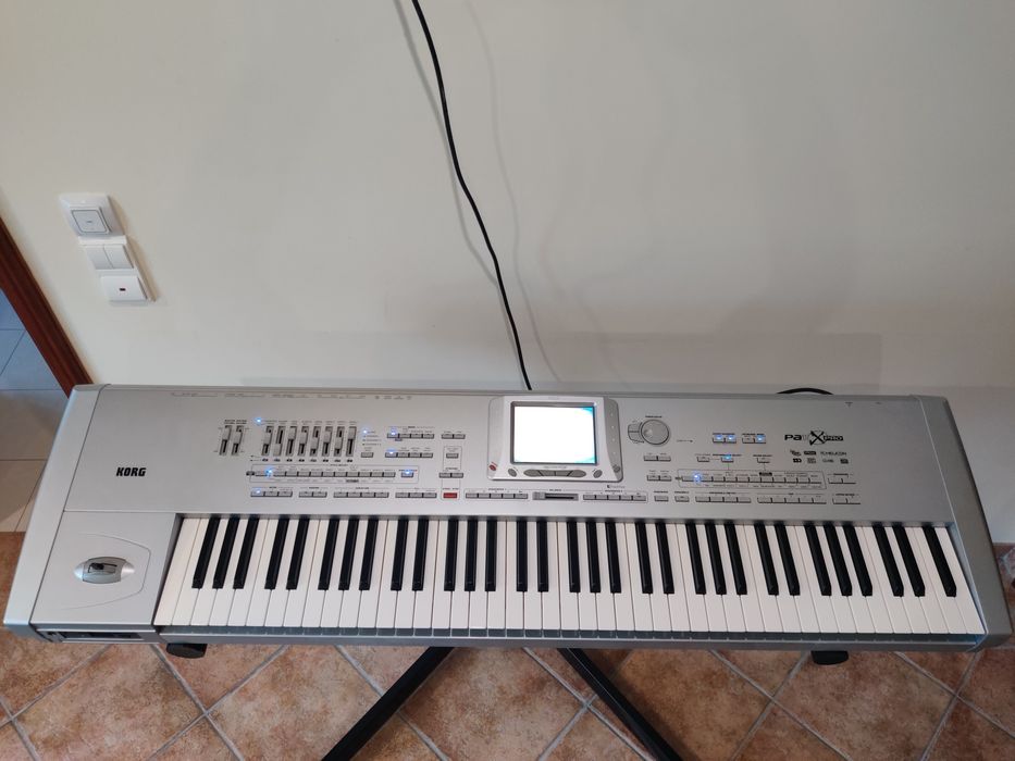 Teclado Korg PA1X Pro - Professional Arranger