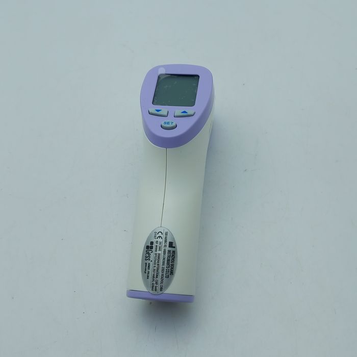 Termometr bezdotykowy elektroniczny medyczny GESS BK8005 + etui