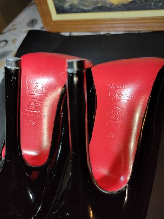 Женские туфли Christian Louboutin