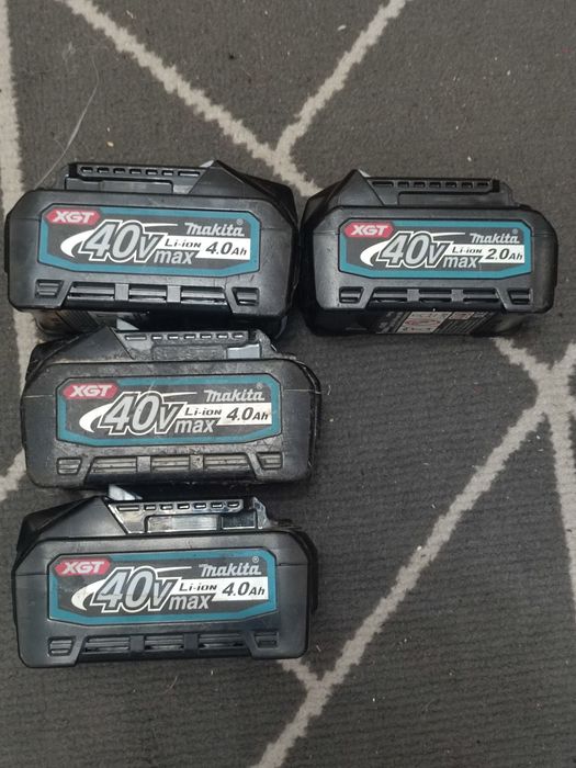 Продам батарею makita 40 в 4а і 2а