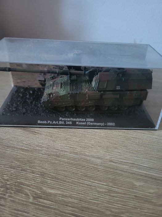 Miniatura Militar Panzerhaubitze 2000 (PzH 2000) Bundeswehr - Coleção