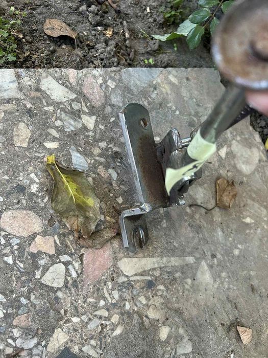 Бокова ножка Honda dio 18-25  34-35-ZX