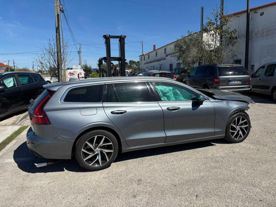 Peças Volvo V60 T8 do ano 2020