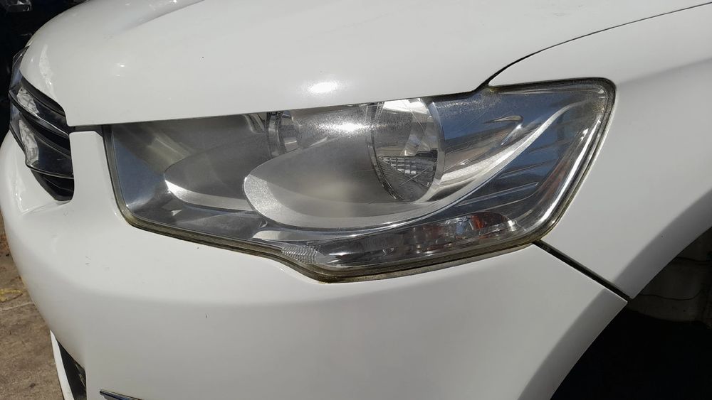 Ótica / farol esquerda CITROËN C-Elysee