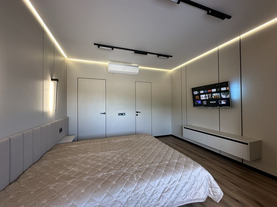 Видова смарт-квартира в елітному ЖК City Park (є резервне живлення)