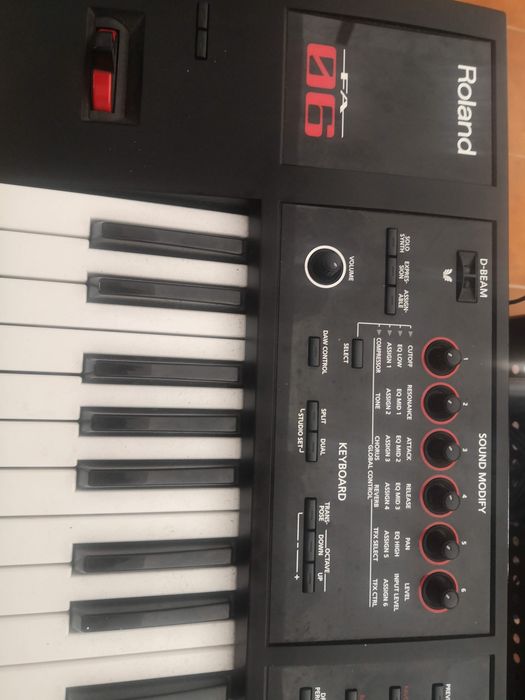 Roland FA 06 teclado