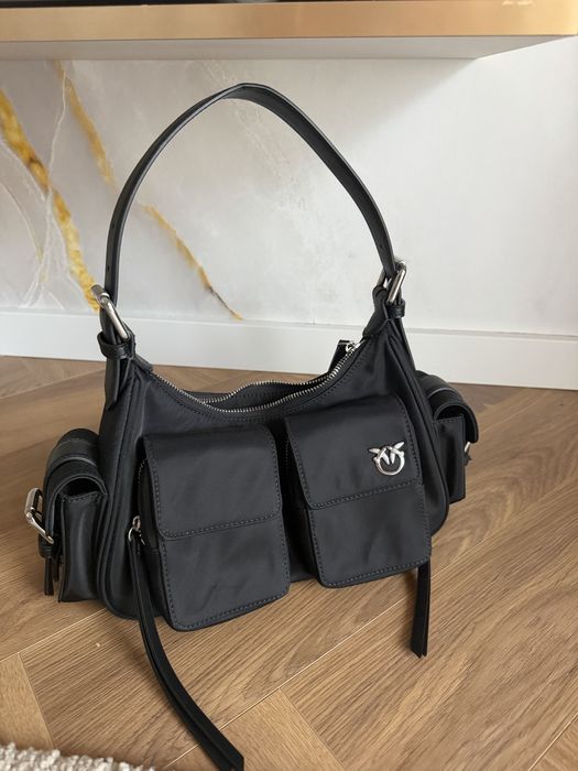 Torebka Pinko na ramie