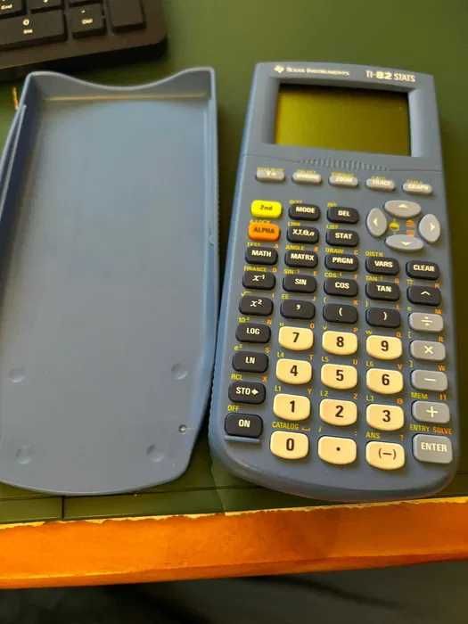 Vendo calculadora grafica ti 82