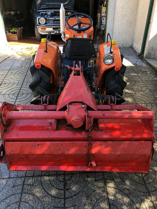 Vendo Trator Kubota L1500 - BOM estado