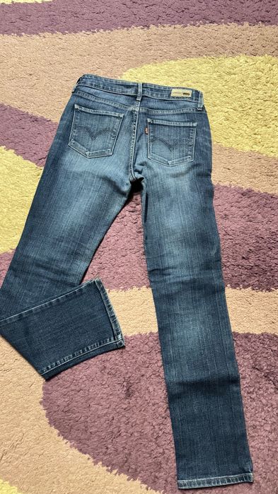 Levi’s slight curve Classic rise 26W/30L