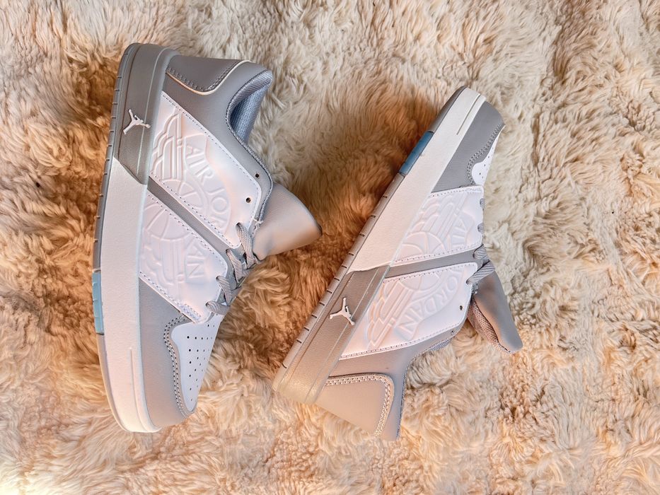 Кросівки AIR JORDAN унісекс як для дівчат так і для підлітка 38 розмір