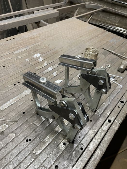 Петли для напольного люка под приварку: 2 750 грн. - Елементи кріплення ...