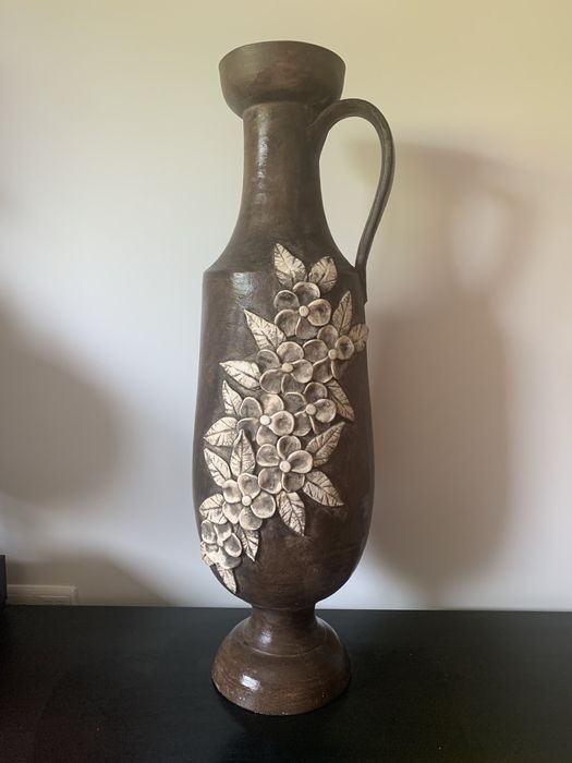 Pote decorativo pintado à mão