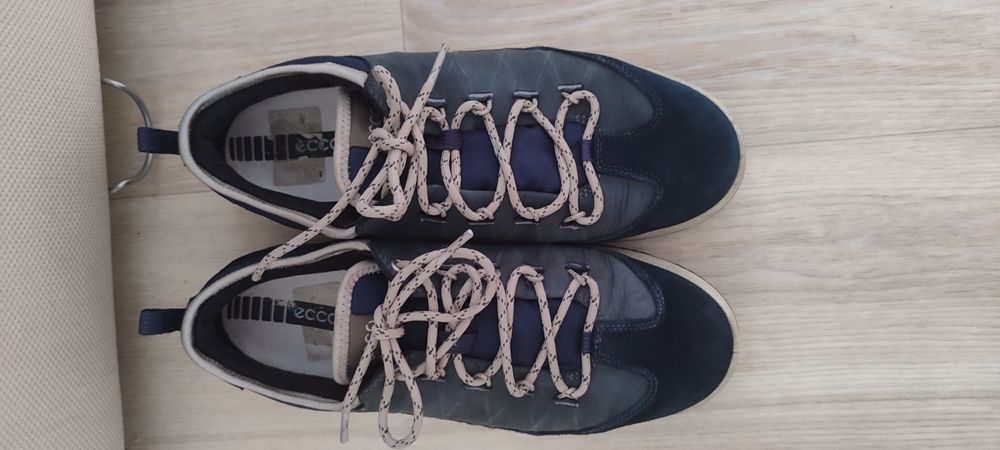 Кросівки ECCO 25,5см жіночі шкіра яка