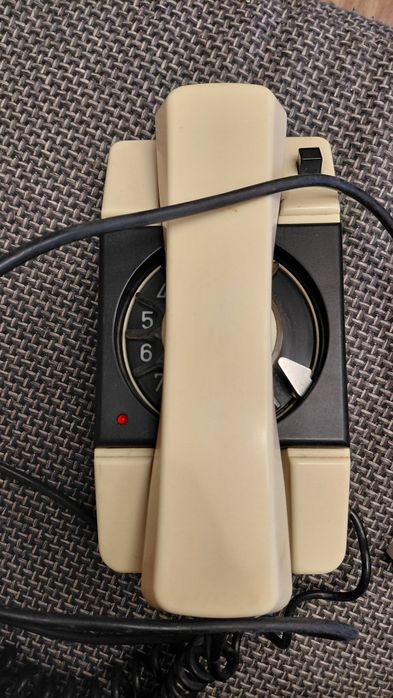 Aparat telefoniczny PRL Bratek