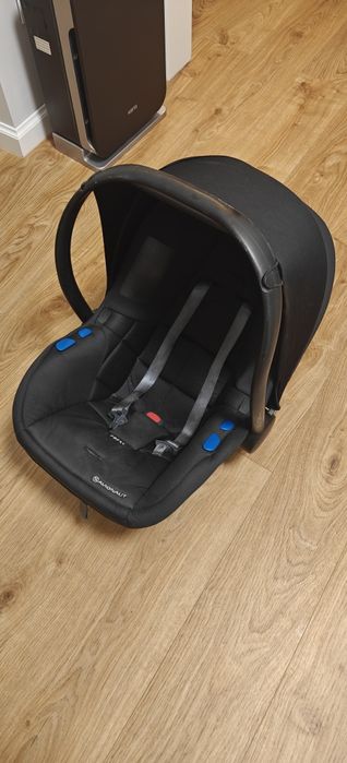 Foteliki samochodowe