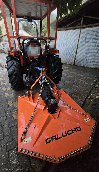 Trator KIOTI 50 CV
